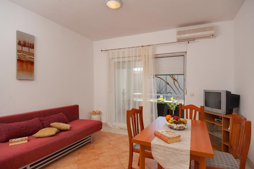 House Marta Apartment Baska Voda Ruang foto