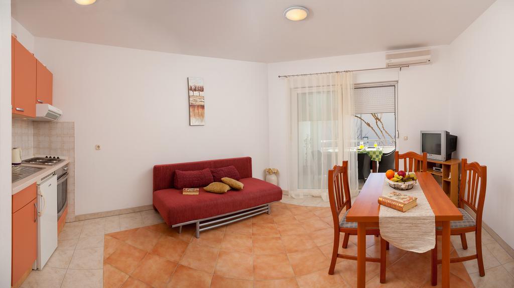House Marta Apartment Baska Voda Ruang foto