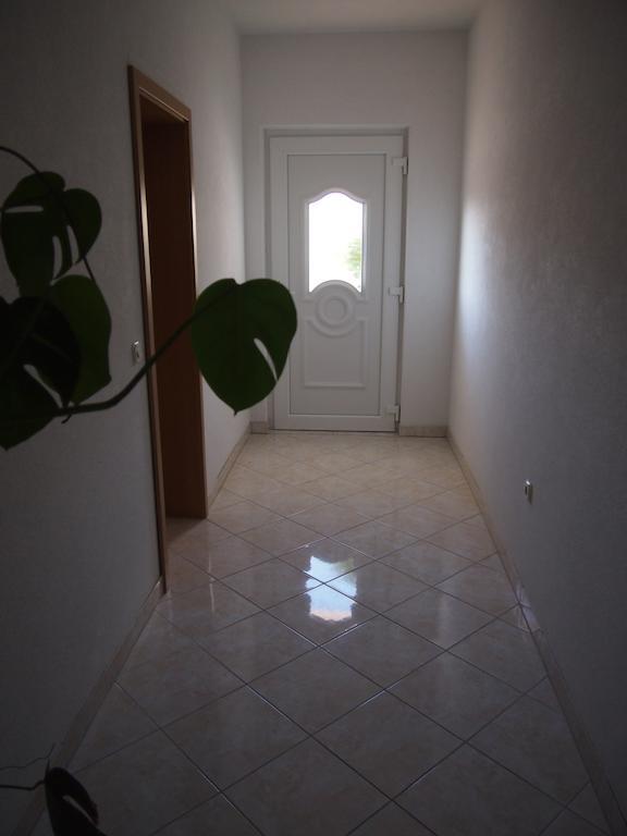 House Marta Apartment Baska Voda Bagian luar foto