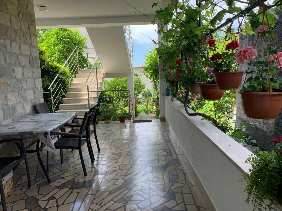 House Marta Apartment Baska Voda Bagian luar foto