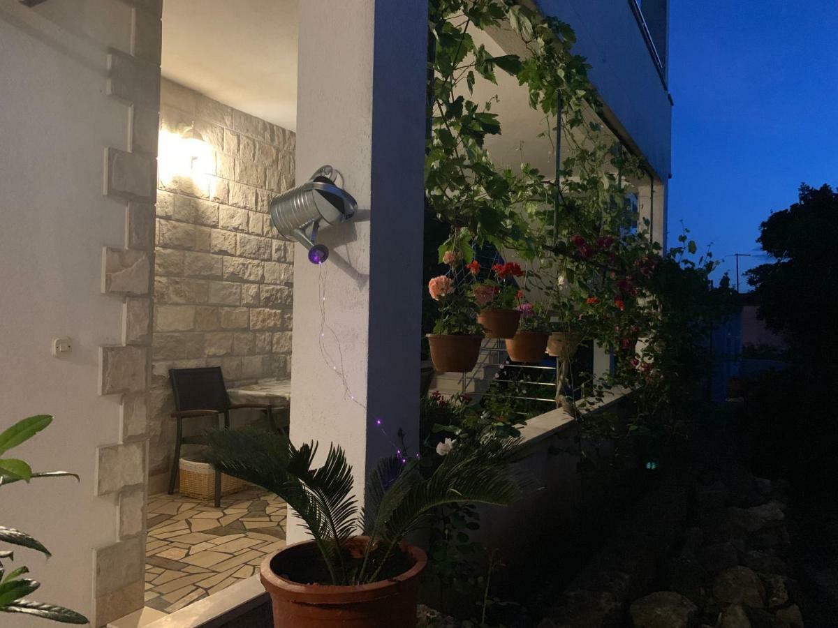 House Marta Apartment Baska Voda Bagian luar foto